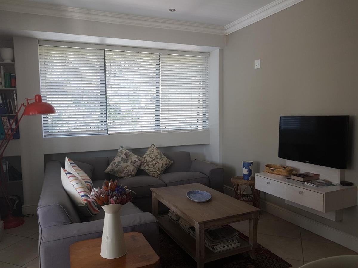 Modern, Centrally Located Dorp Street Apartment 스텔렌보스 외부 사진