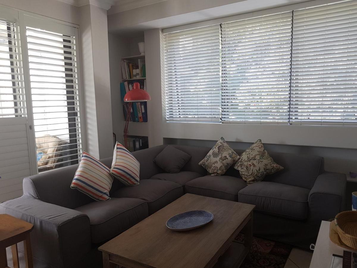 Modern, Centrally Located Dorp Street Apartment 스텔렌보스 외부 사진